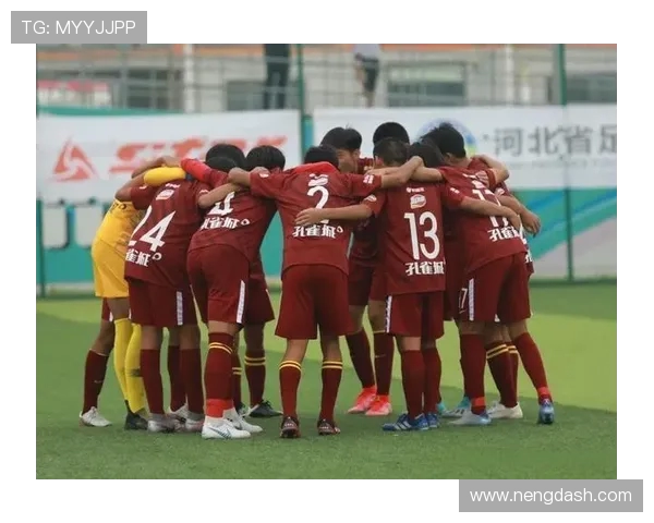 江苏海安博文高中足球队出征全国总决赛 青春风暴剑指冠军